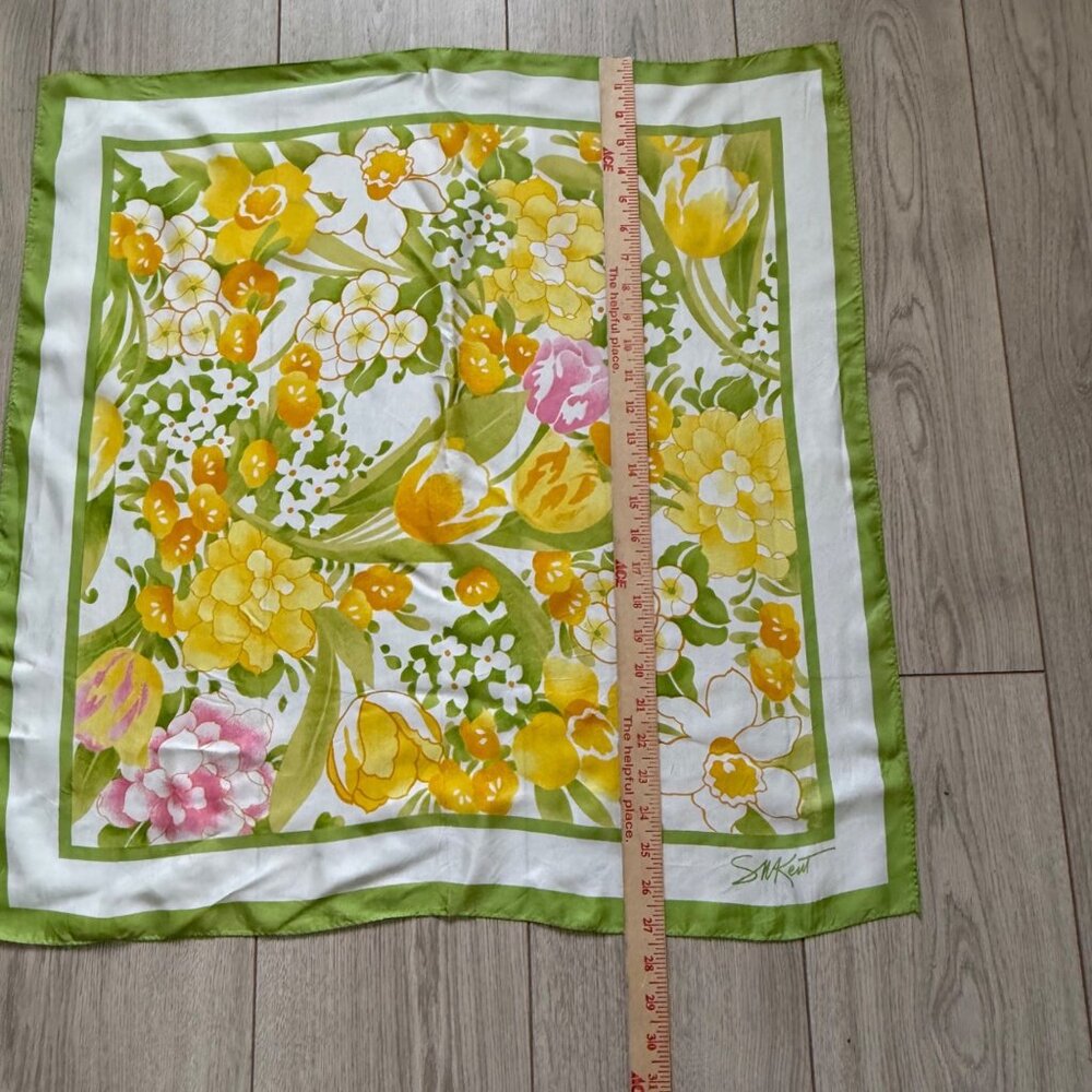 AVON SM Kent Women's Scarf Yellow Green Floral Square Water Repellent Vintage - Picture 5 of 6